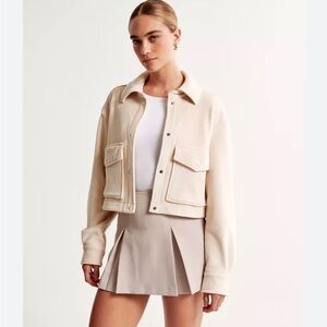 Cropped corduroy velour shirt jacket